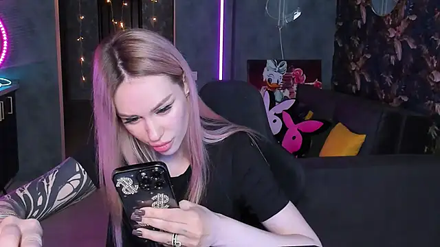 Blckmirrorr's Live XXX Chat