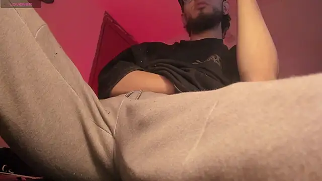 s_sven03 – Naživo XXX chat