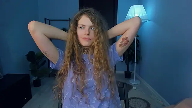 RayaNenlia 现场XXX聊天