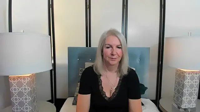 EricaTop's Live XXX Chat