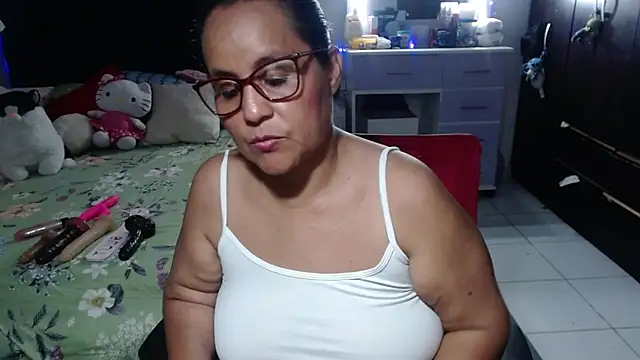 pervert_mommy_'s Live XXX Chat