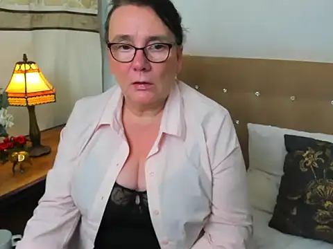 Živý XXX chat DorisDesire