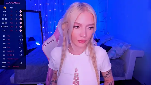 AnyaTaylor_ live XXX chat