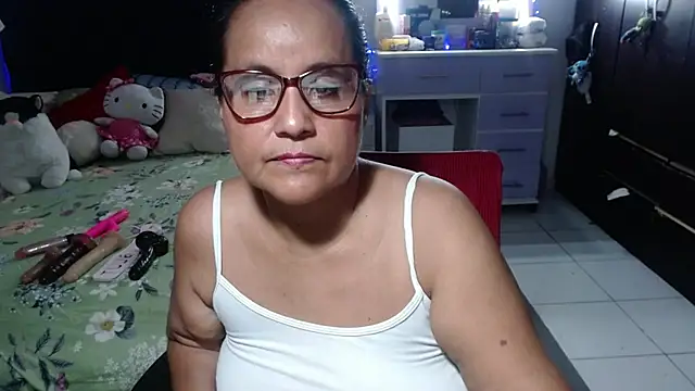 pervert_mommy_'s Live XXX Chat