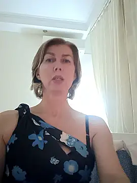 stellahere8's Live XXX Chat