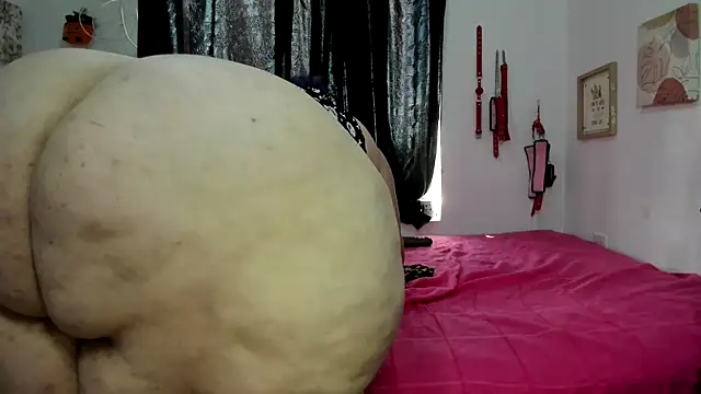 MANDY-MEGA-BBW's Live XXX Chat