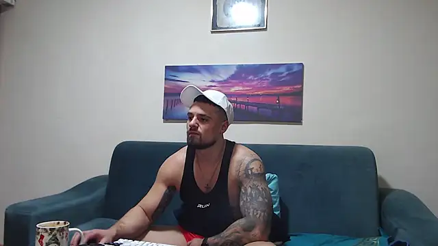 Živý XXX chat Tiberius_hunk