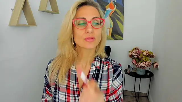 MuseOfStage লাইভ XXX চ্যাট