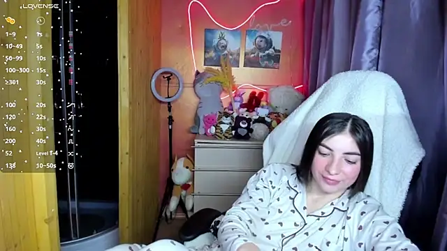 แชท XXX สดของ Fiery_Brunette_