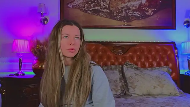 Real_Tini Live XXX-Chat