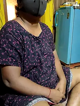 Rojatelugu89 Adlı Modelin Canlı XXX Sohbeti