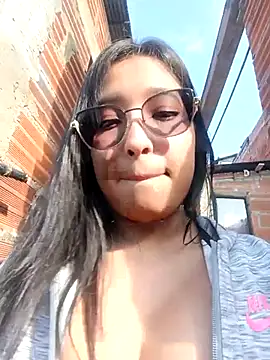 kitty_roouse's Live XXX Chat