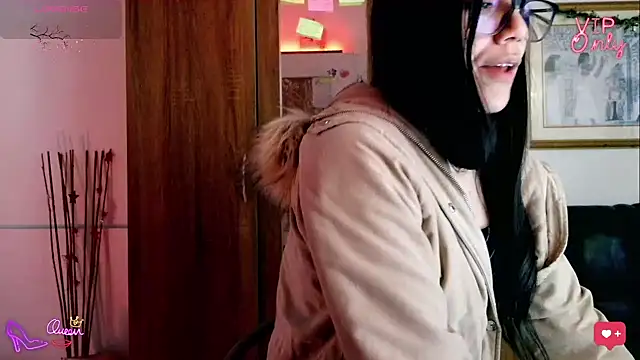 แชท XXX สดของ LauGrayJ