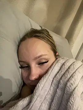 แชท XXX สดของ SilasCollins