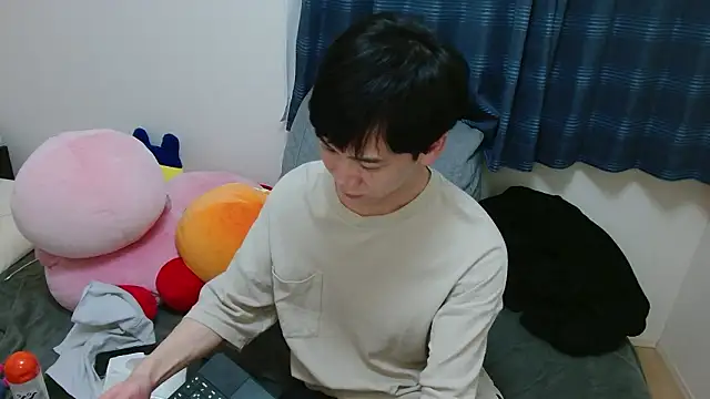 yukito-T Adlı Modelin Canlı XXX Sohbeti