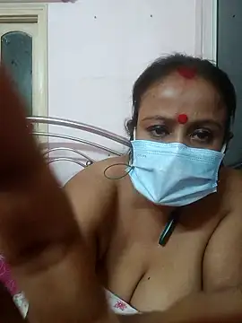 Barna_Love Adlı Modelin Canlı XXX Sohbeti