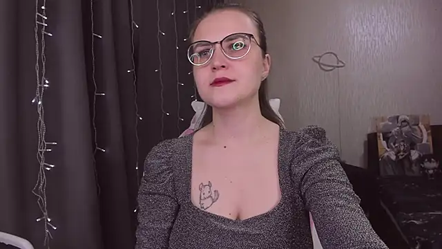 MissBrightShine: онлайн-секс-чат