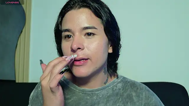 Angel-umbra Adlı Modelin Web Kamerası Şovu