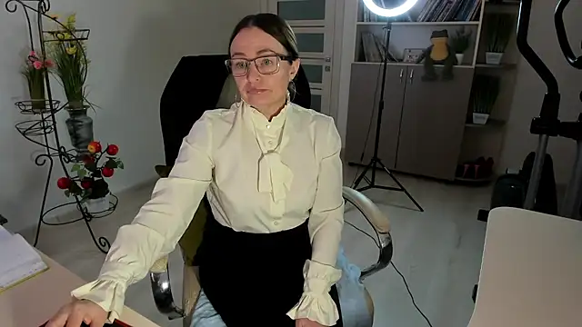 Vika73's Live XXX Chat