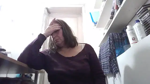 AnnaLive570 – Naživo XXX chat