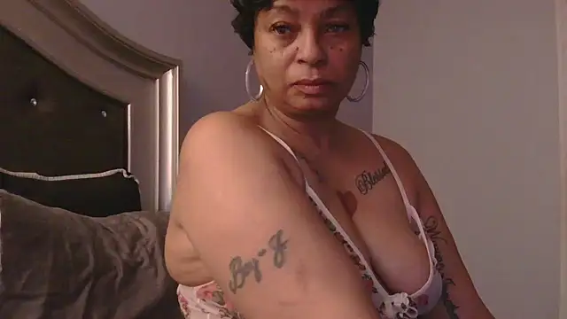 MSweetLindaParks' Webcam Show