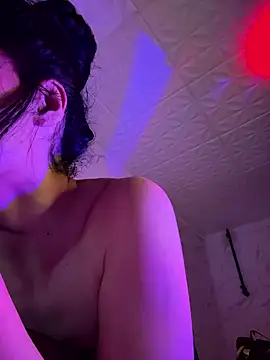 Онлайн чат XXX AmiraXendaya