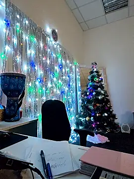 Juicy_PeachLux 即時 XXX 聊天