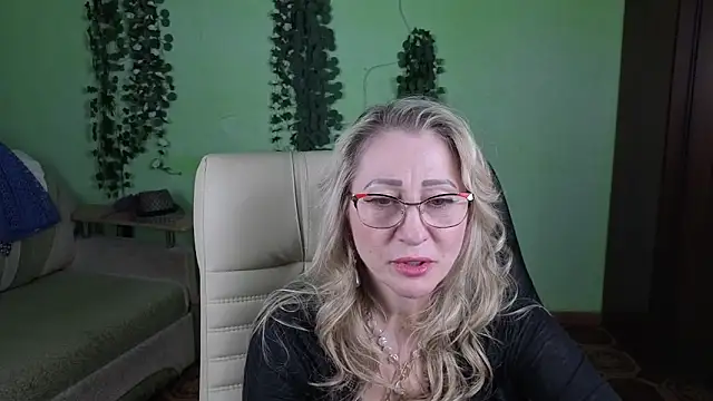 Habibi_Honeyy's Webcam Show