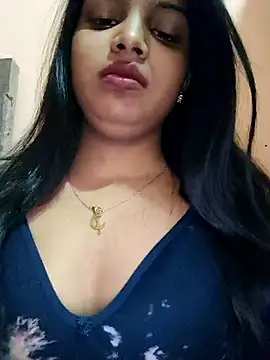 Maahhii_2 即時 XXX 聊天