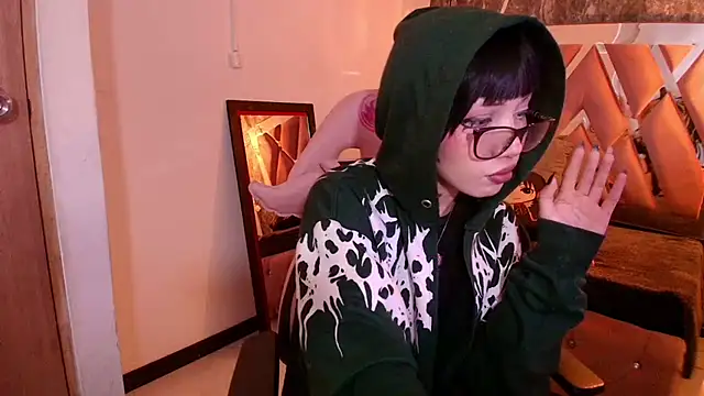 Terraelowen live XXX chat