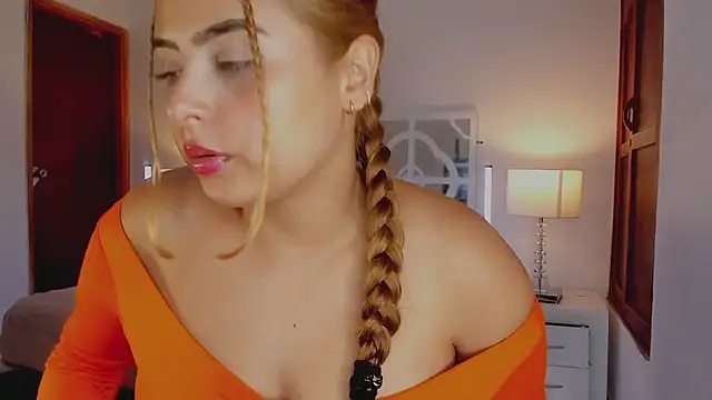 MikaelaStone's Live XXX Chat