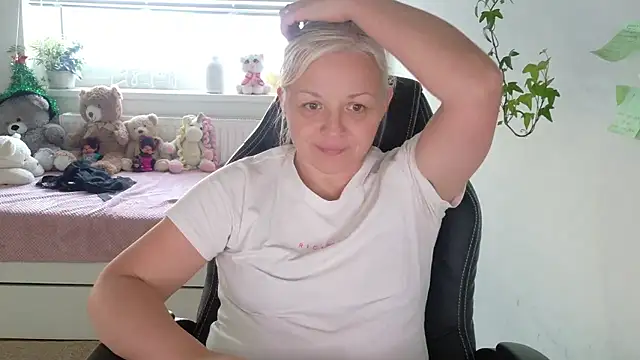 Chat +18 de Linsy_Kim ao vivo