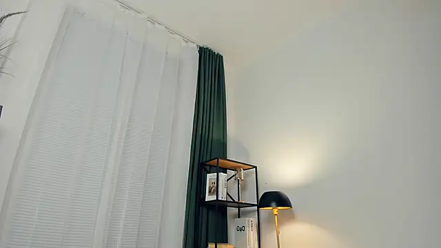 Chat +18 de SerrenaAa ao vivo