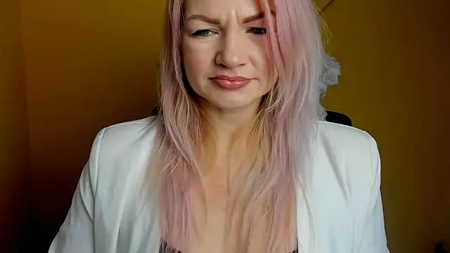 Madonna_Fire's Live XXX Chat