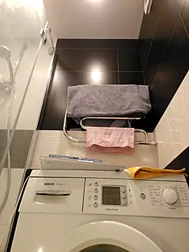 Chatroom XXX en direct de Happy_Gym_Year