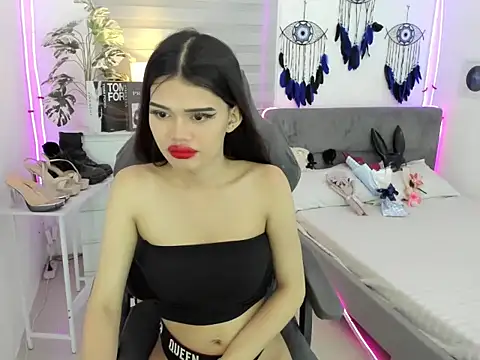 tstoni_talks' Live XXX Chat