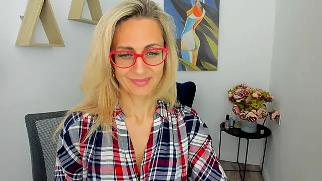 MuseOfStage's Live XXX Chat