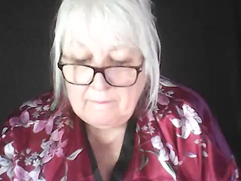 Alexia64231 即時 XXX 聊天