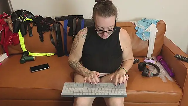 JadeStarUK's Live XXX Chat