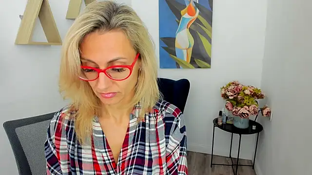 MuseOfStage Chat XXX live