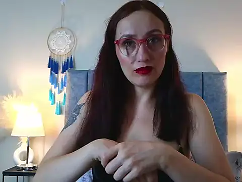 IberianMoonMK's Live XXX Chat