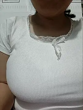 Shine_Mai Live XXX Chat