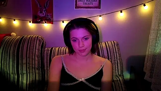 CutieAnny: онлайн-секс-чат