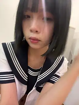 qiqi_x's Webcam Show
