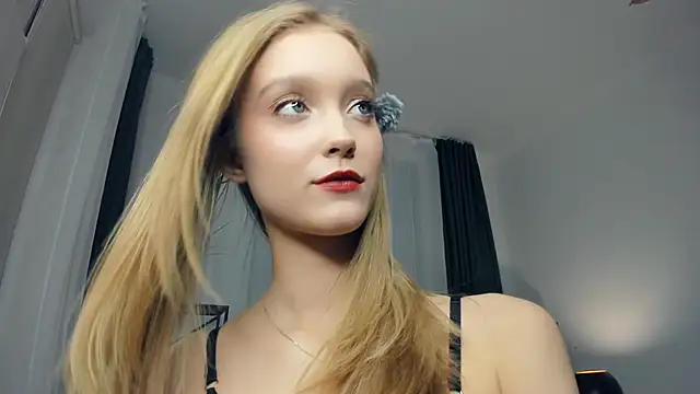 دردشة SerrenaAa الجنسية المباشرة