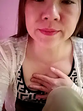 Lily-ross22 即時 XXX 聊天