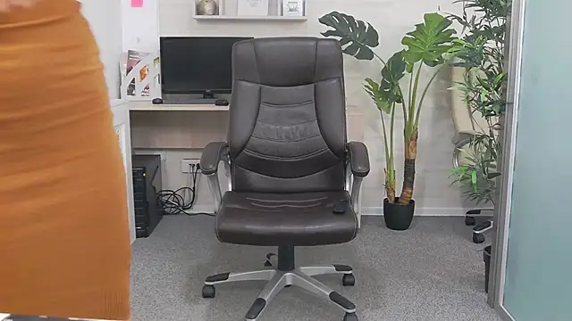 EllaMilf_n Live XXX chat