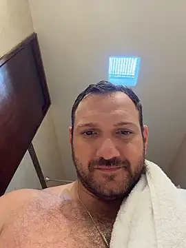 JonJ0's Live XXX Chat