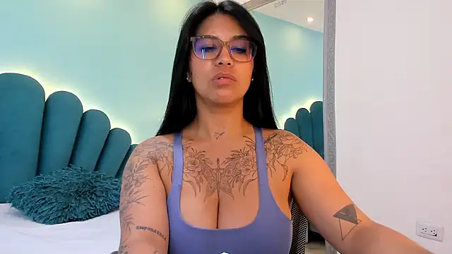 sharlott18 live XXX chat