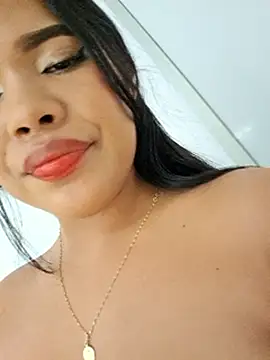 Jenifer_em 现场XXX聊天